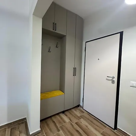 Διαμέρισμα One-bedroom In Golem, Kavaja *